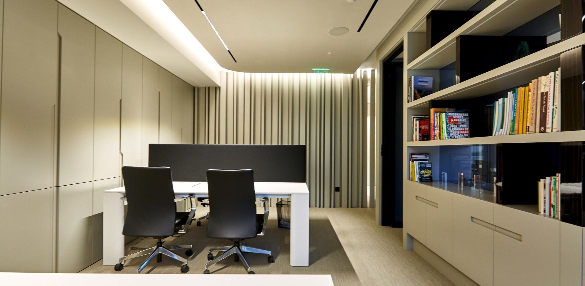 _BI_2633-Large-tinified